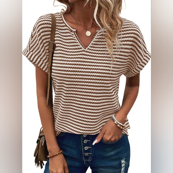 EVALESS Brown and White Striped Knit Short Sleeve Top Misses Size Small - Picture 1 of 9